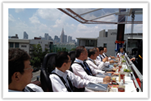 Japón - Tokyo - Mesa de Juegos en el cielo con JAVA TEA